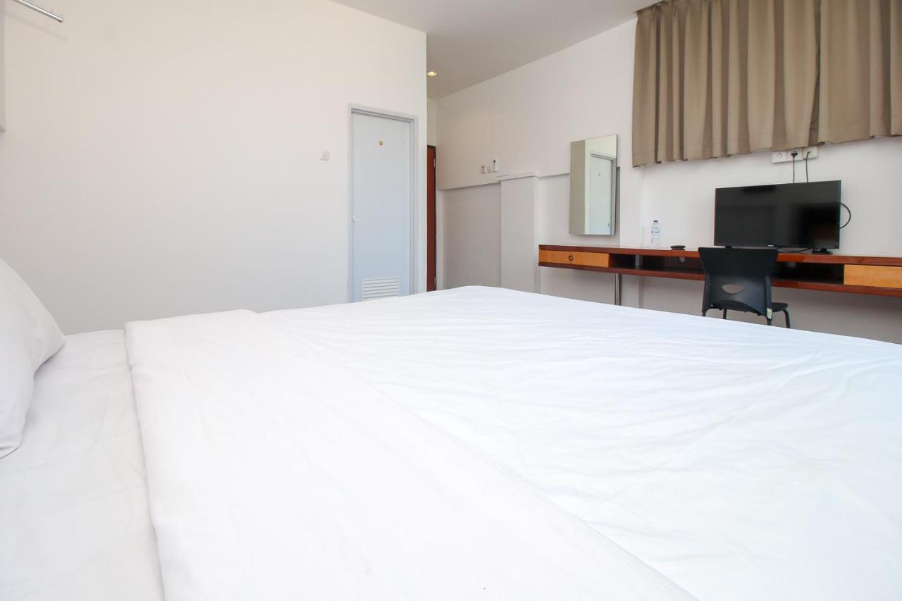 Hotel Sky Simpang Lima 1